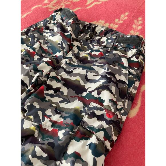 Arctix multi-color camo print snow pants outdoor Child Size Medium - Picture 2 of 8